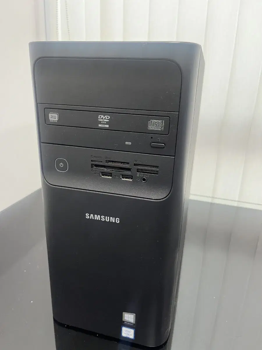 윈10 i3-6100 24GB HDD 500GB 컴퓨터 데스크탑 팝니다