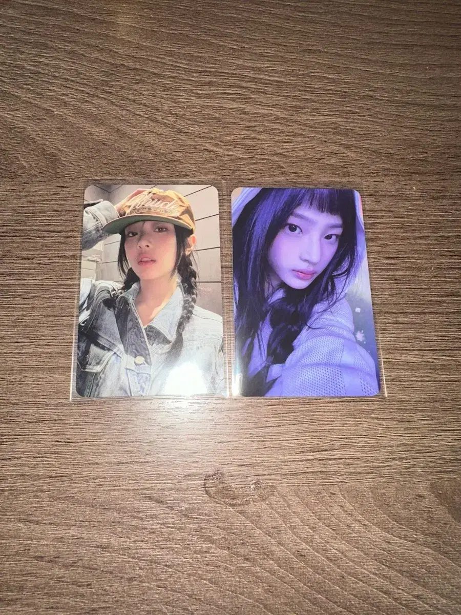 New Jeans minji hanni Sells Supernatural Photo Cards