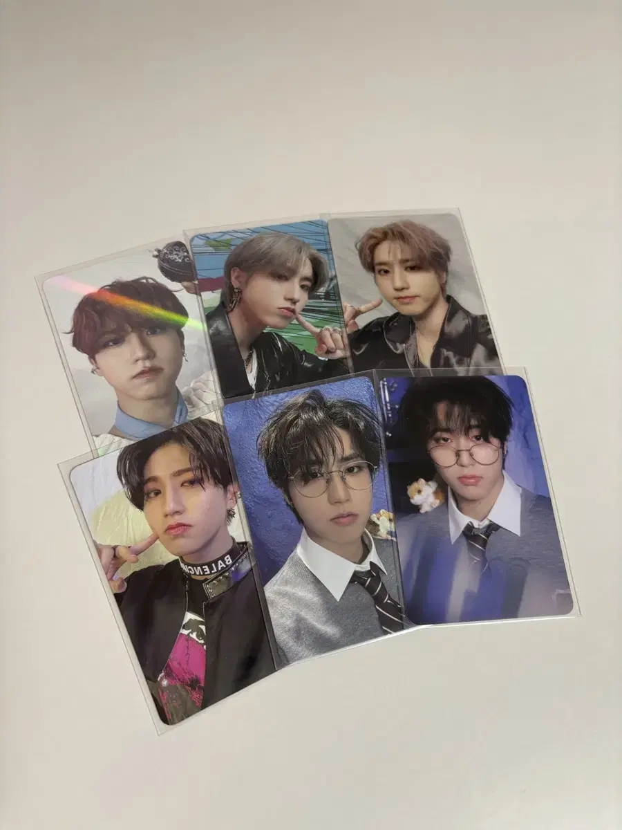 Quick sale) Straykids han jisung magic school evil specialty diner aladin photocard sells