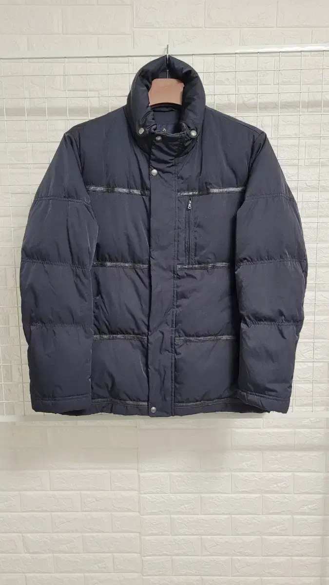 [M-100]Allgen dark navy black leatherDetailed duck down puffer jacketSealedL