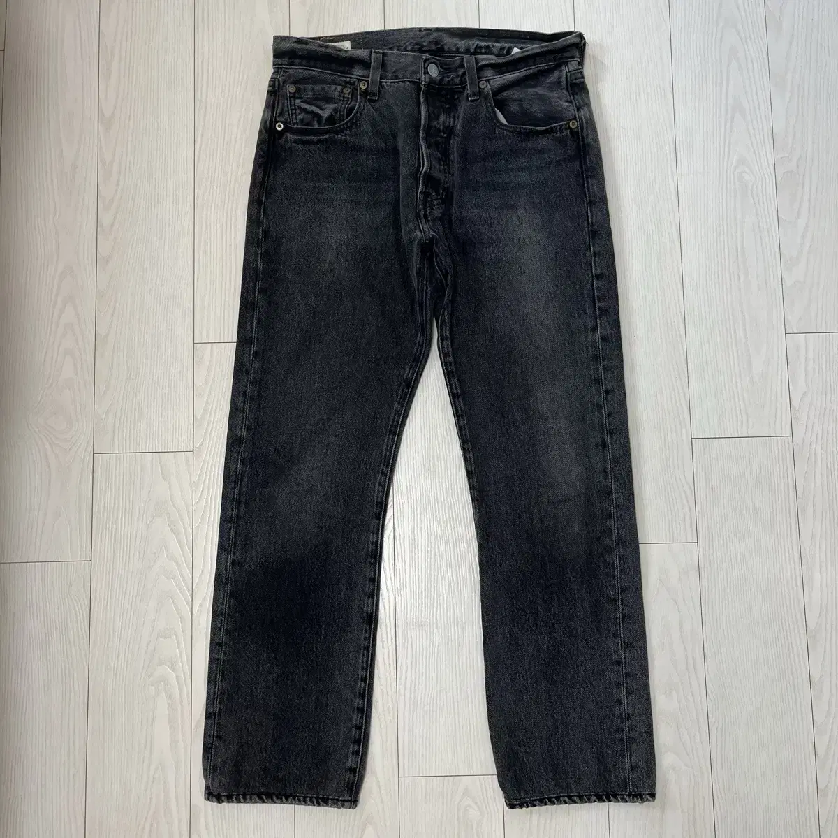 [30] Levi's 501 USA san black and blue denim