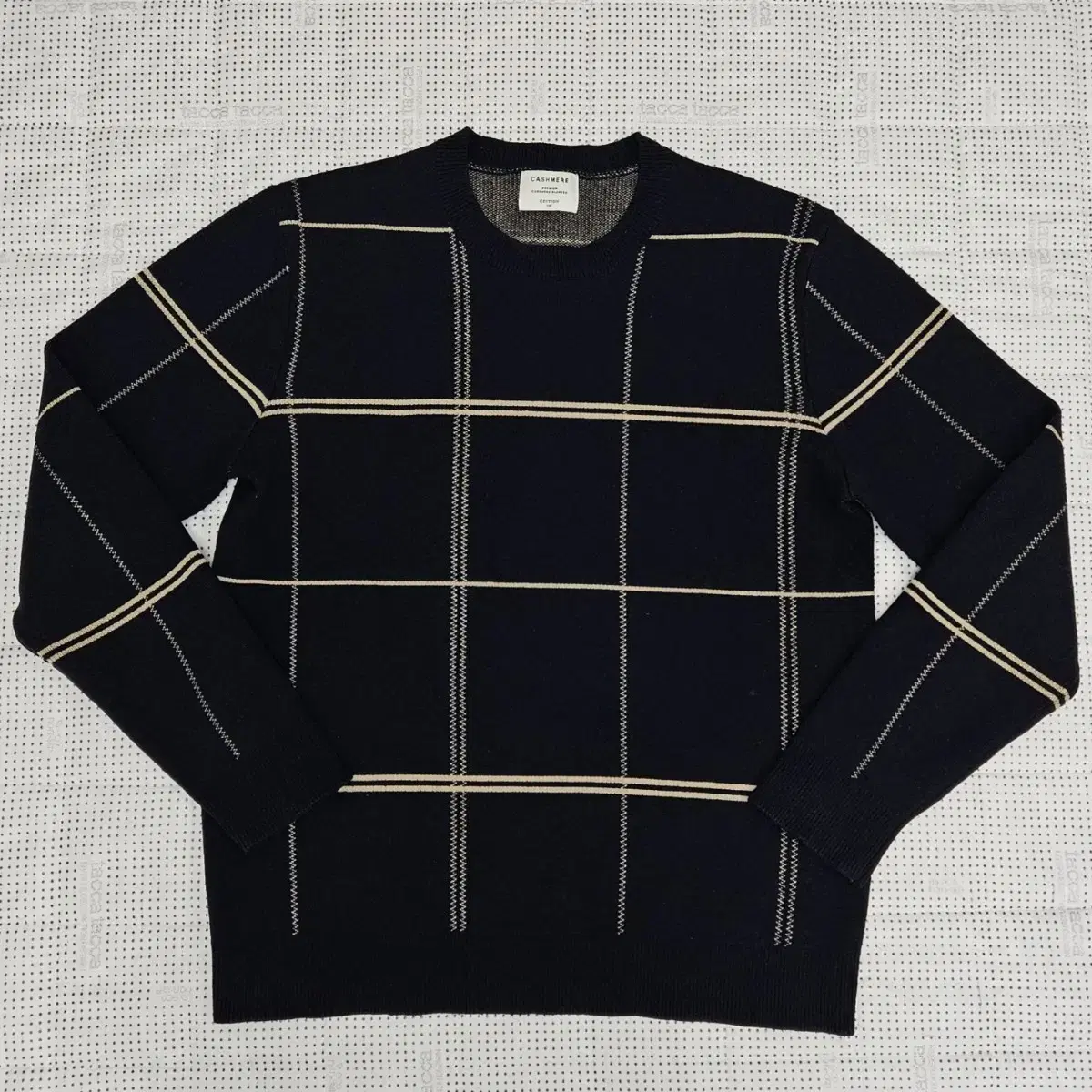 Edition Cashmere Knit Man100