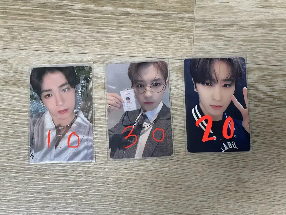 Quick sale) the boyz hyunjae unreleased photocard gownsHyunjae LeeDaehyunGuajamHyunjae