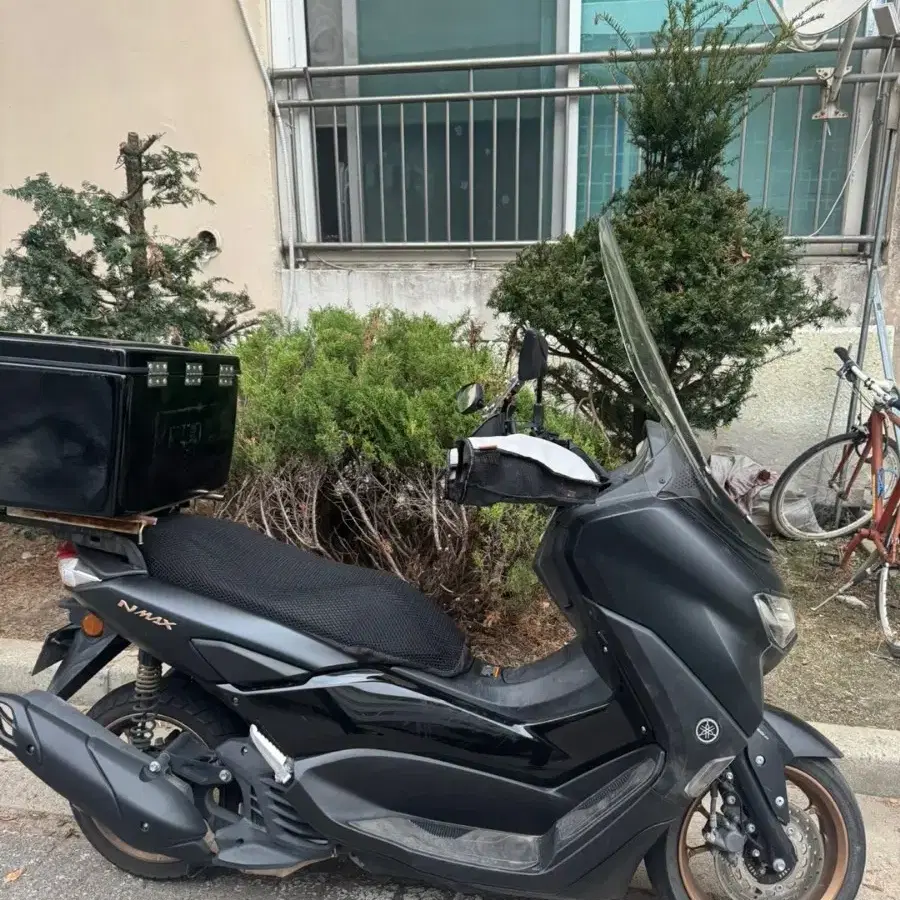 NMAX125