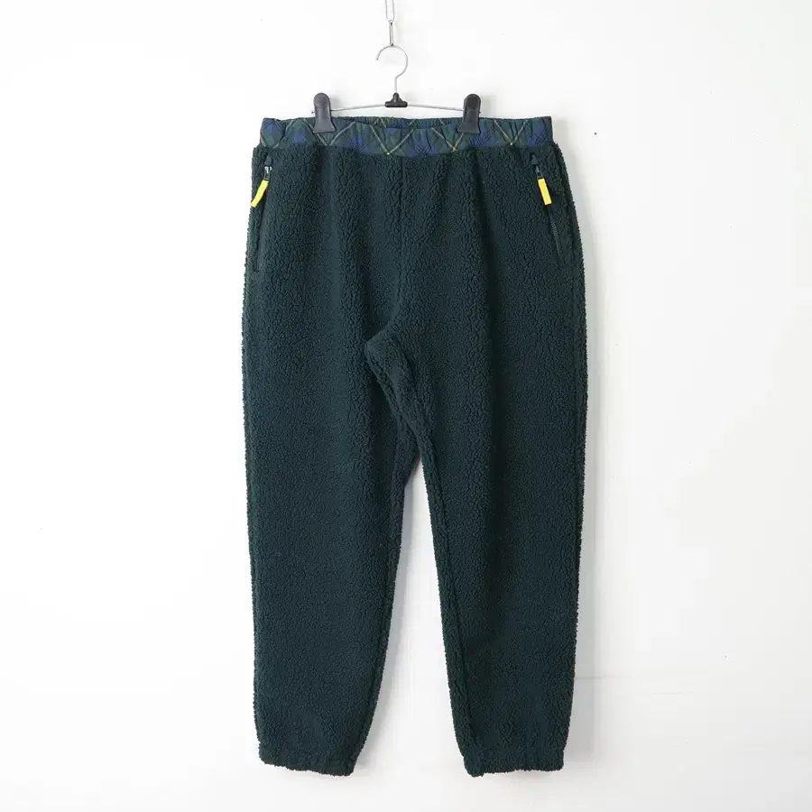 38/Uniqlo JW Anderson Boa Fleece Pants