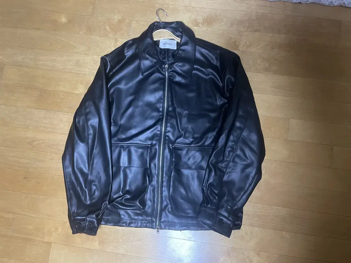 Zeta21 Overfit Leather Bloomers Jacket