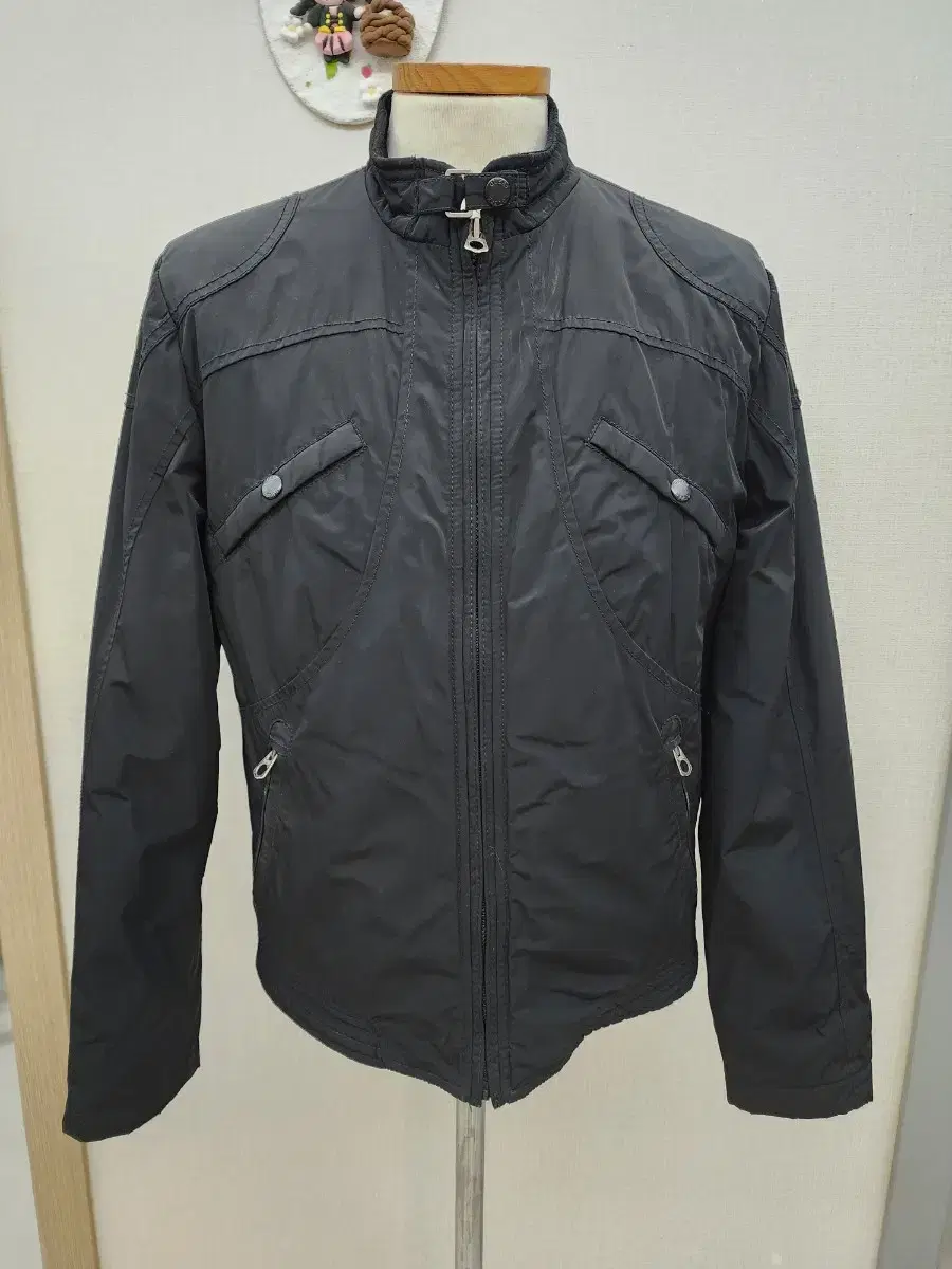 GUESS/Padded/Jackets/Jumpers(85)