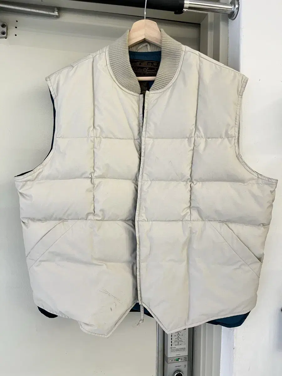 [XL] 90s Eddie Bauer Down Vest