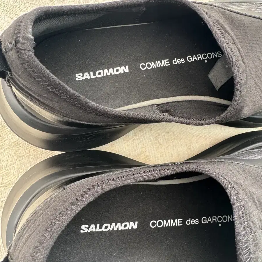 살로몬 x 꼼데가르송 옴므 슬립온 플랫폼 블랙  SALOMON x CDG