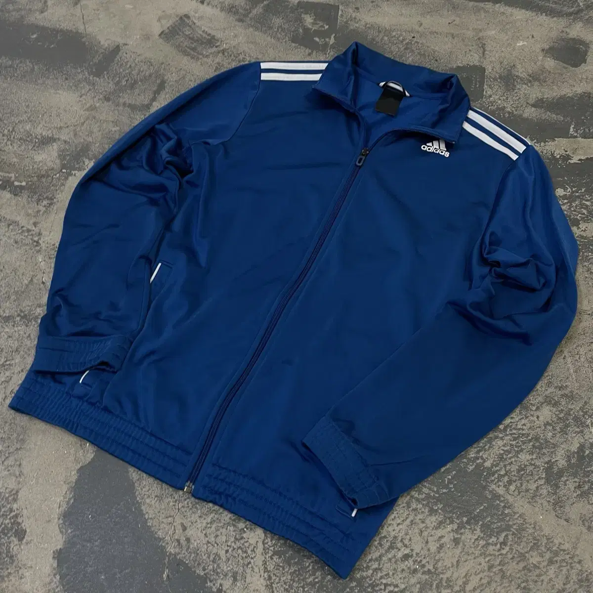 Adidas Jerseys(100) Only kids in good shape these days,Fast chat welcome