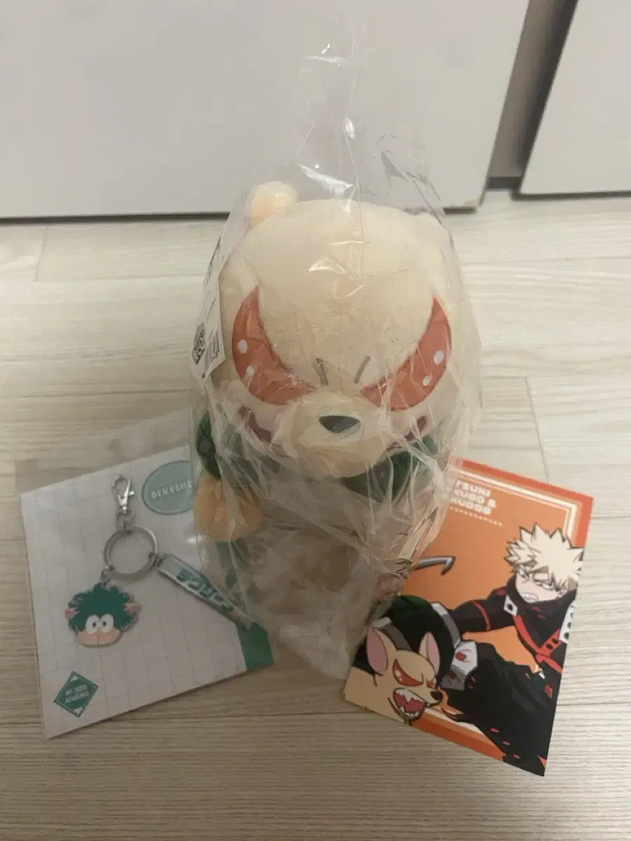 (Unsealed/Bulk)Nahia Baku Dog+Decoupage Keyring+Bakugo Postcard Set