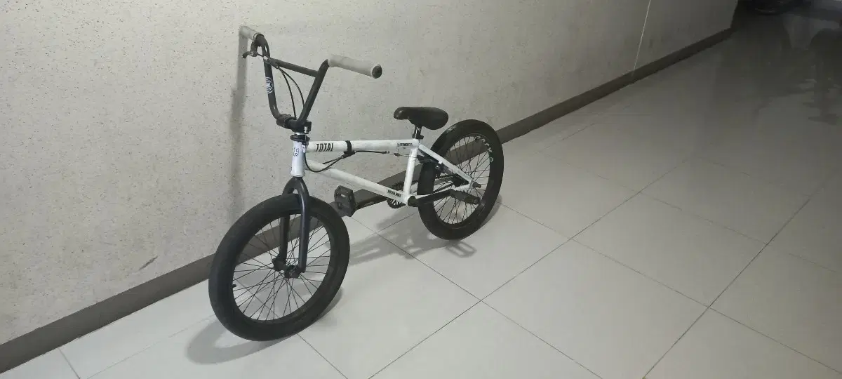 킨크 프리코스터 bmx 팝니다