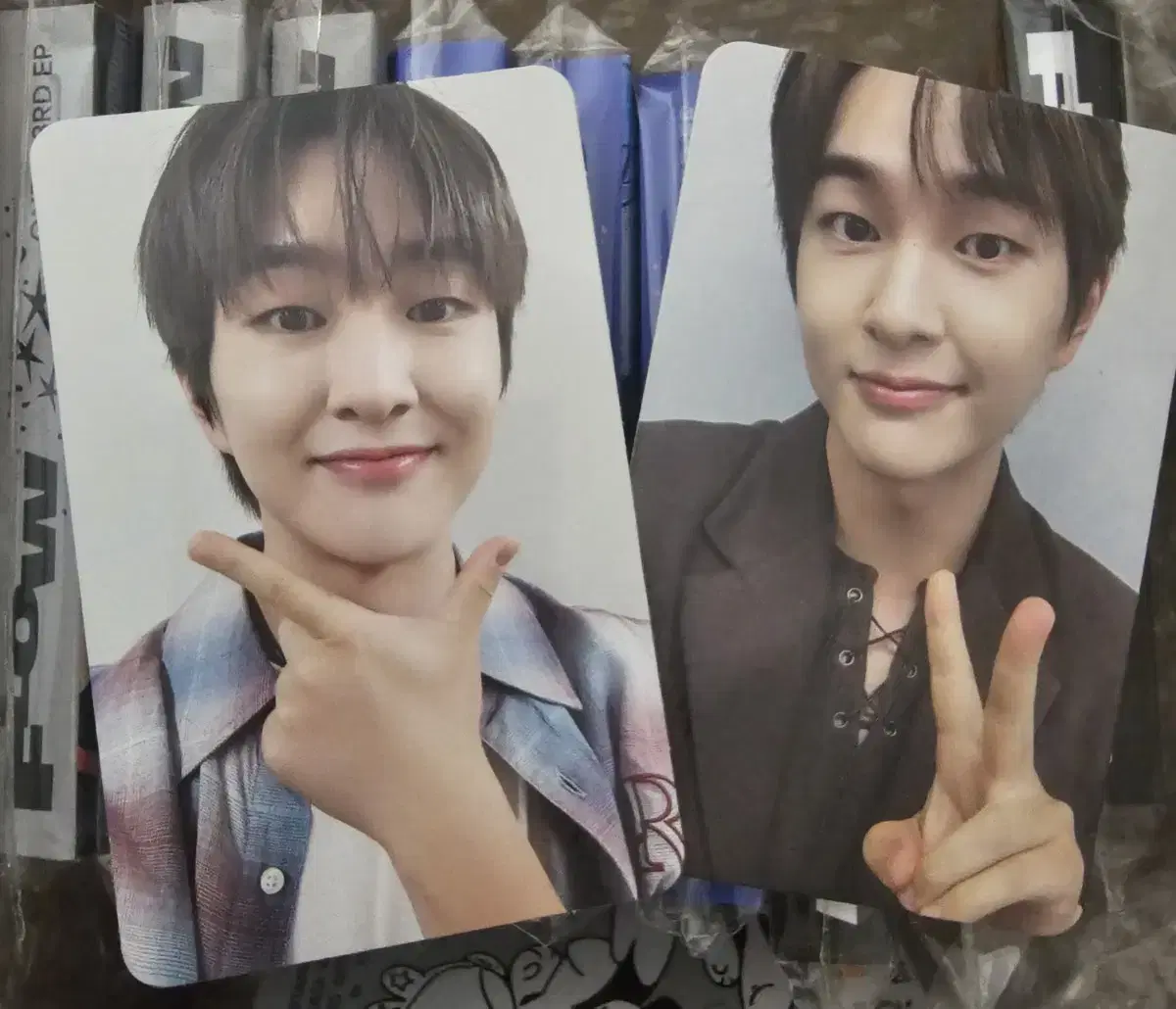 Onew unreleased photocard (Specials minus @SocialDayEvent)