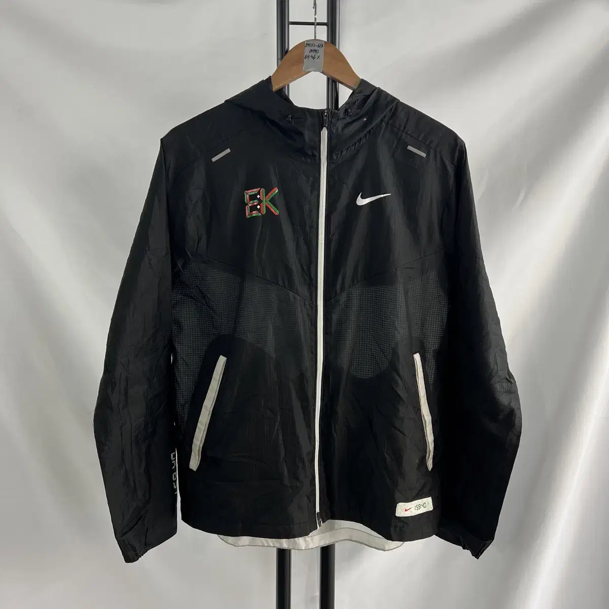 [Genuine/M] limited edition nike swoosh ellywood kipchoge running black windbreaker