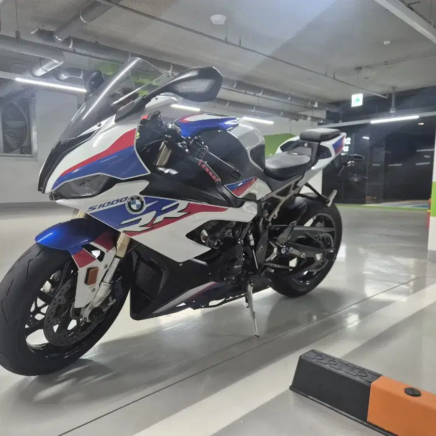 2022년식 무사고  S1000rr  M패키지 판매합니다