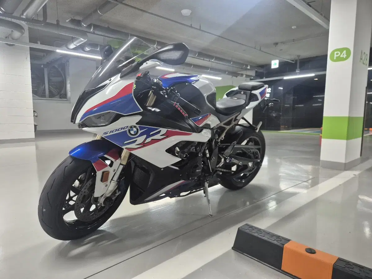 2022년식 무사고  S1000rr  M패키지 판매합니다