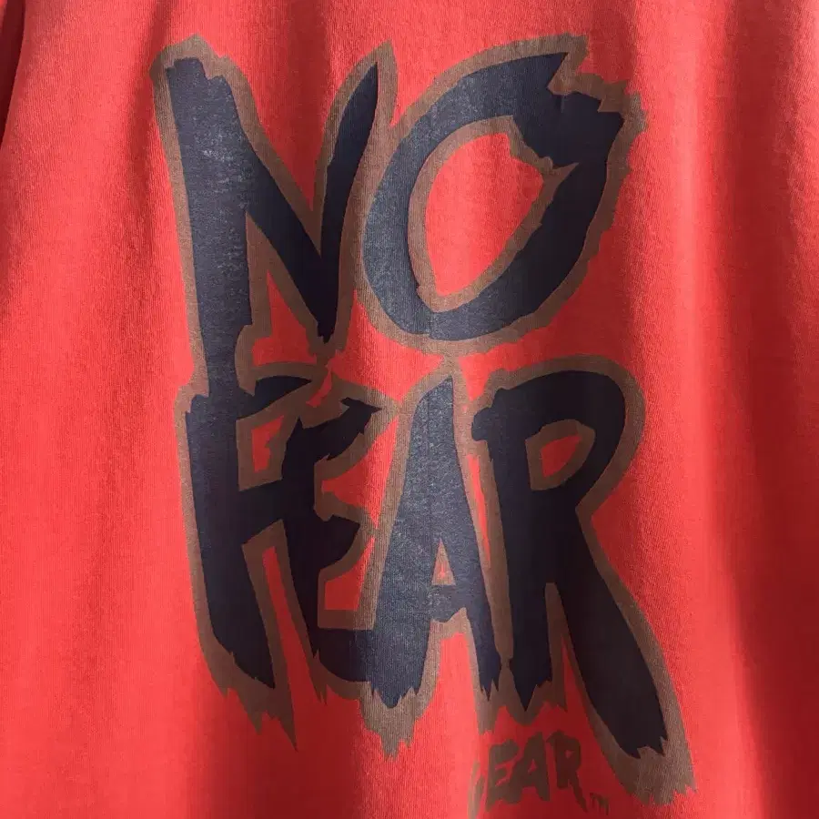 빈티지 90s NO FEAR Gear 페이딩 티셔츠