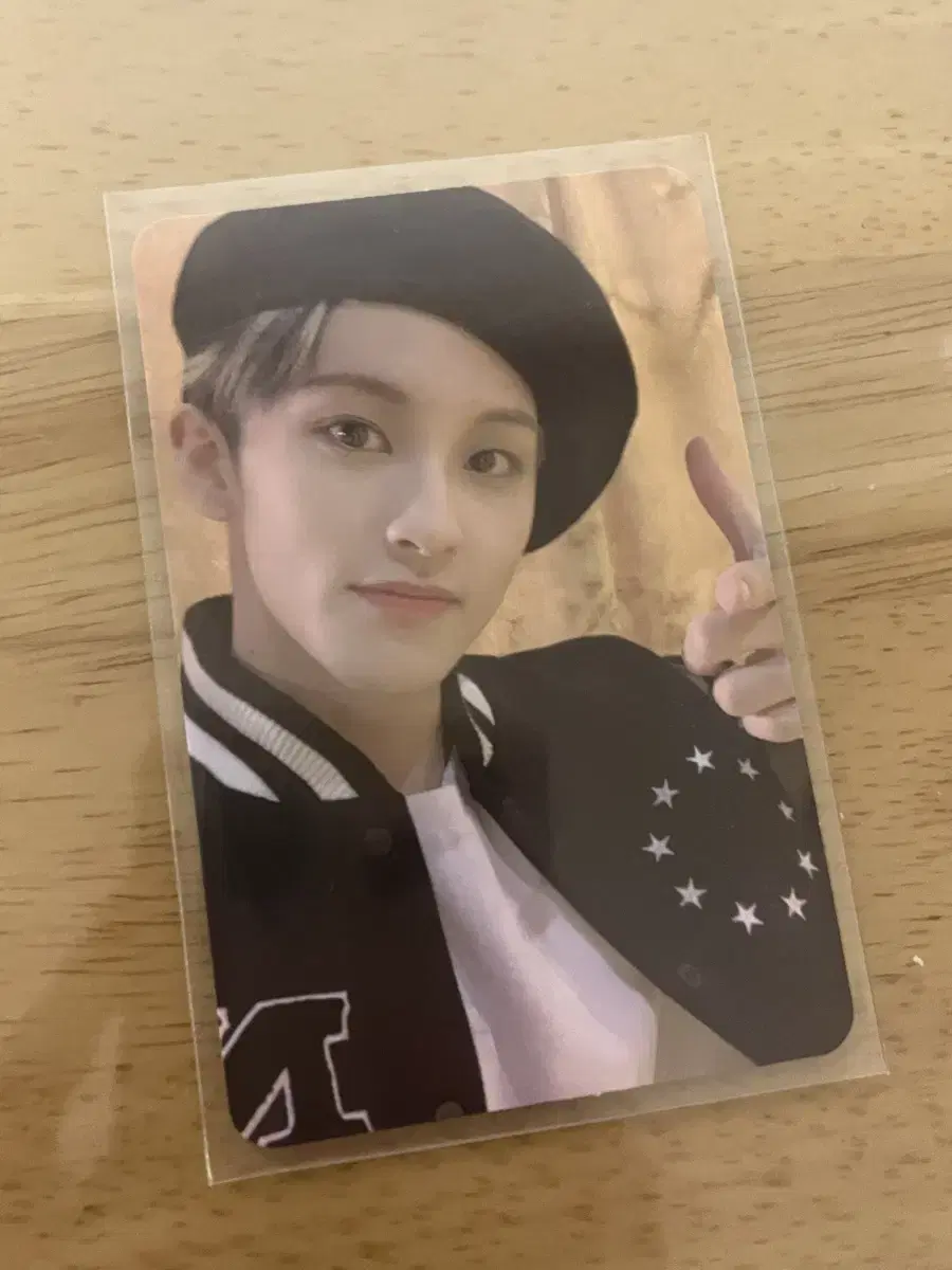 nct 127 mark photocard beretmark