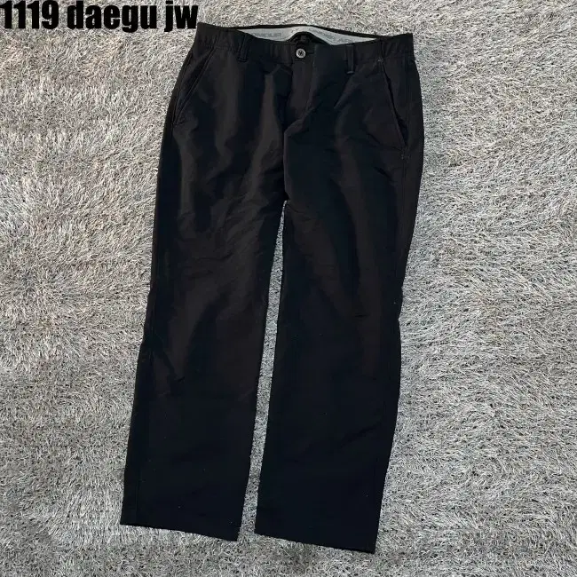 34/30 UNDERARMOUR PANTS 언더아머 바지