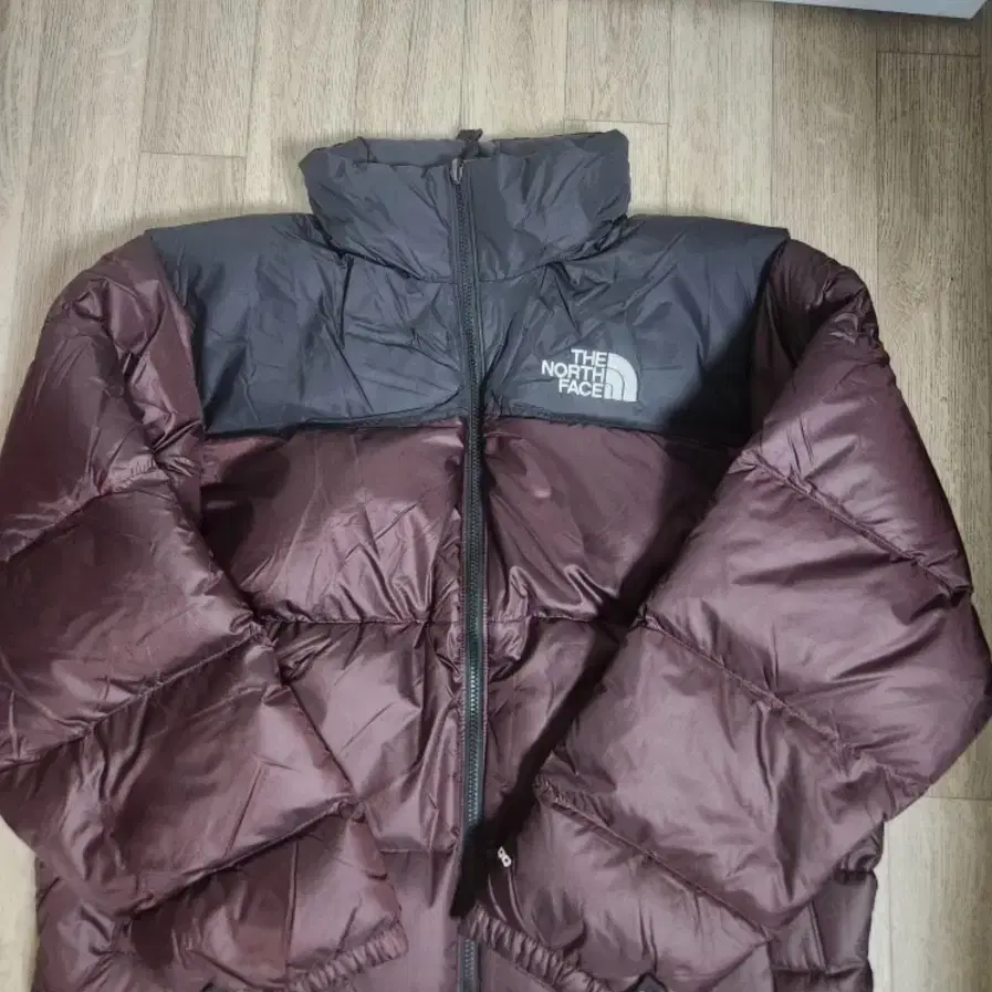 노스페이스 정품 M96 RETRO NUPTSE 새제품 판매 X, XL