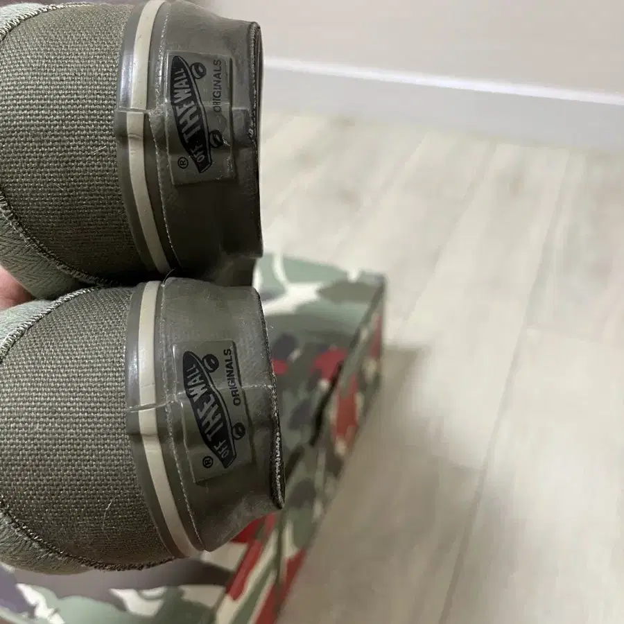 반스볼트 X 나이젤카본 Slip-On LX Army US8.5 265