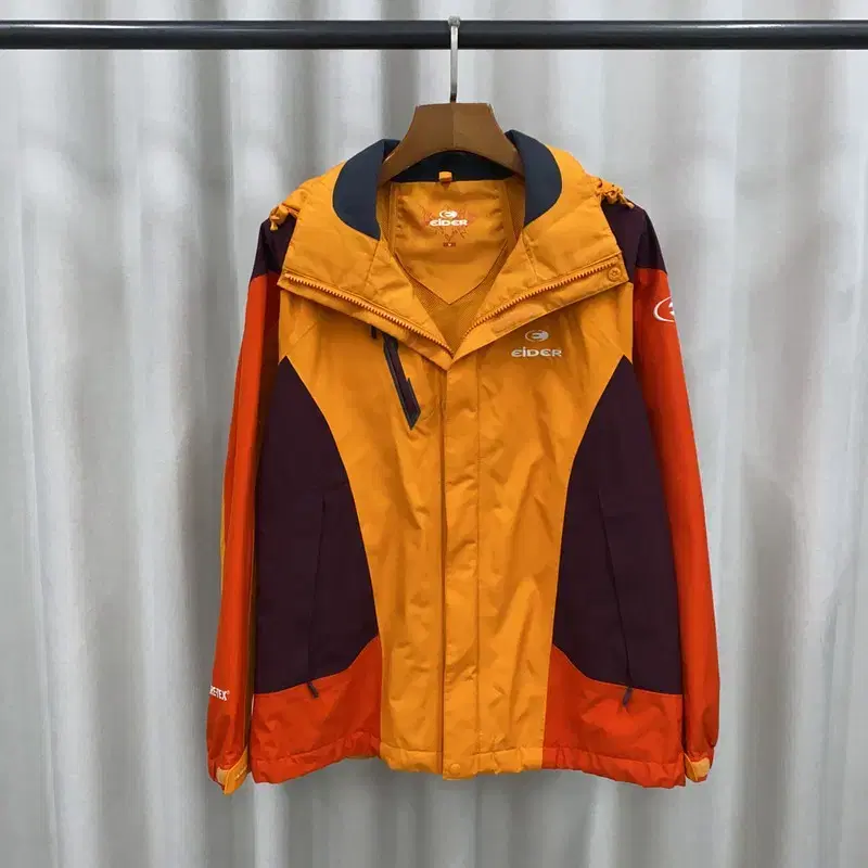 Iather Gore-Tex Windrunner Windbreaker Jacket 95 S04597