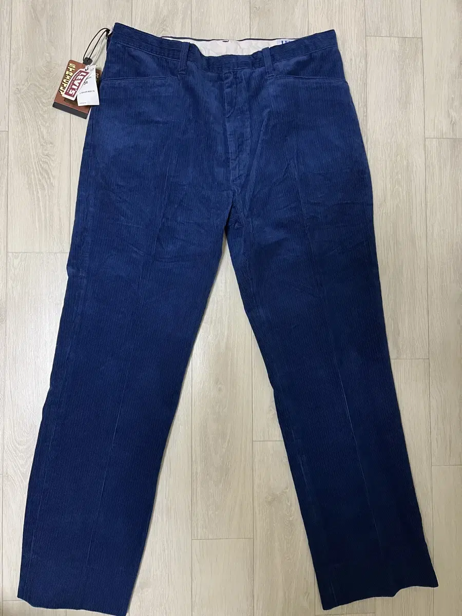 Levi'sVintage Clad LVC 1960 STA-PREST Corduroy Trousers 34