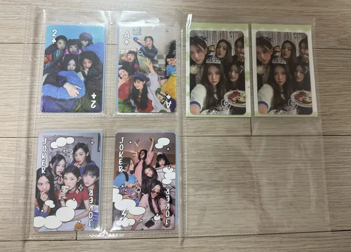 New Jeans seasons greetings Group photocard duplicates bulk sells