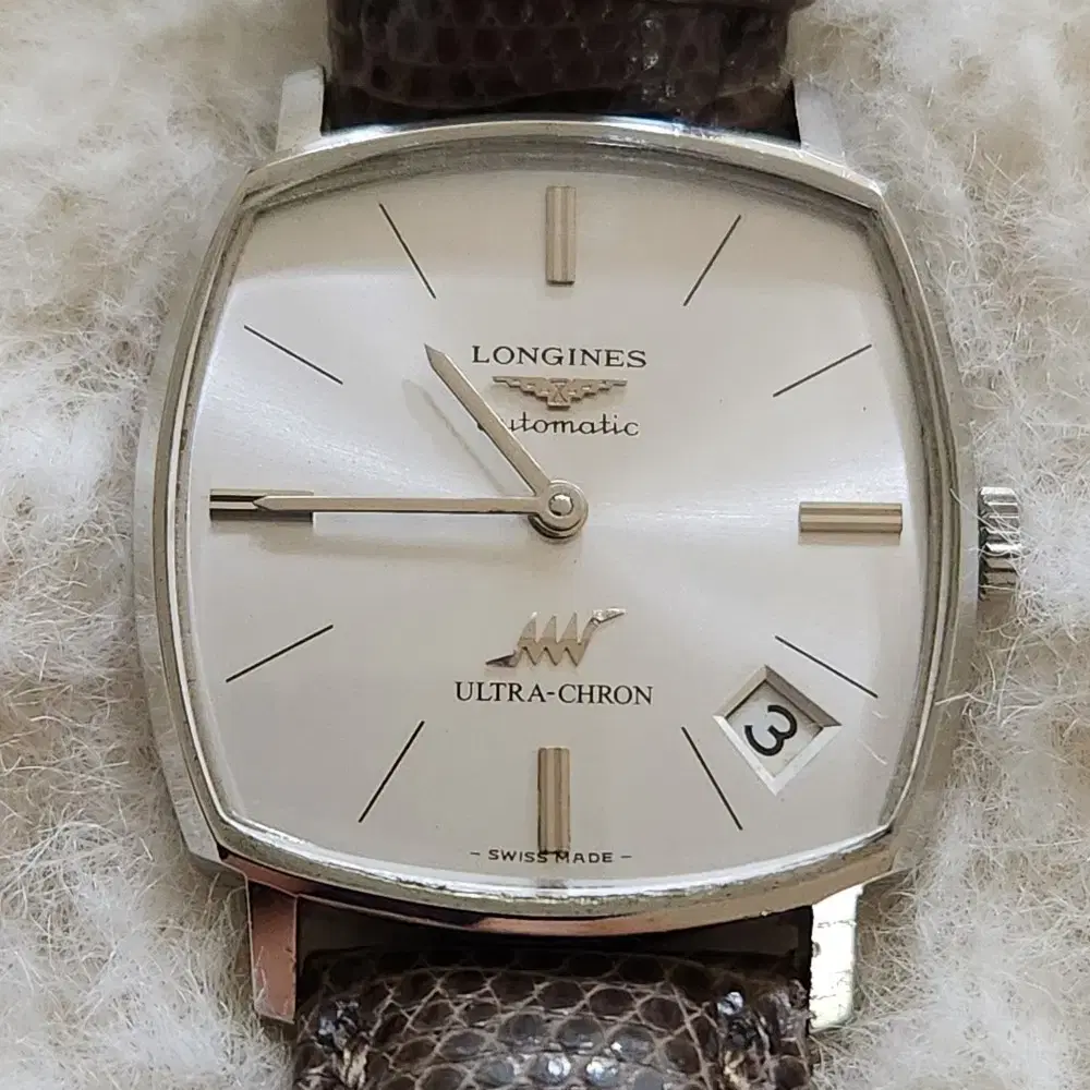 # 91 )  LONGINES  ULTRA - CHRON  AUTO