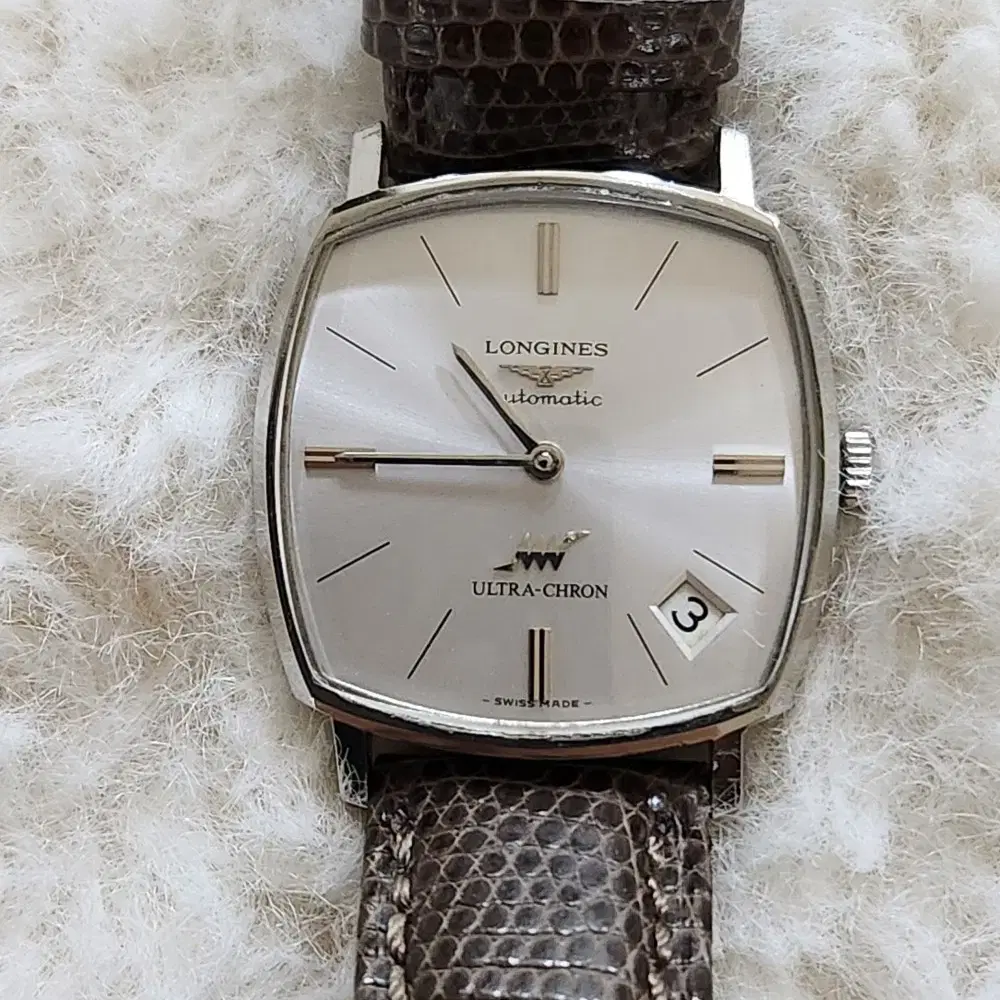 # 91 )  LONGINES  ULTRA - CHRON  AUTO