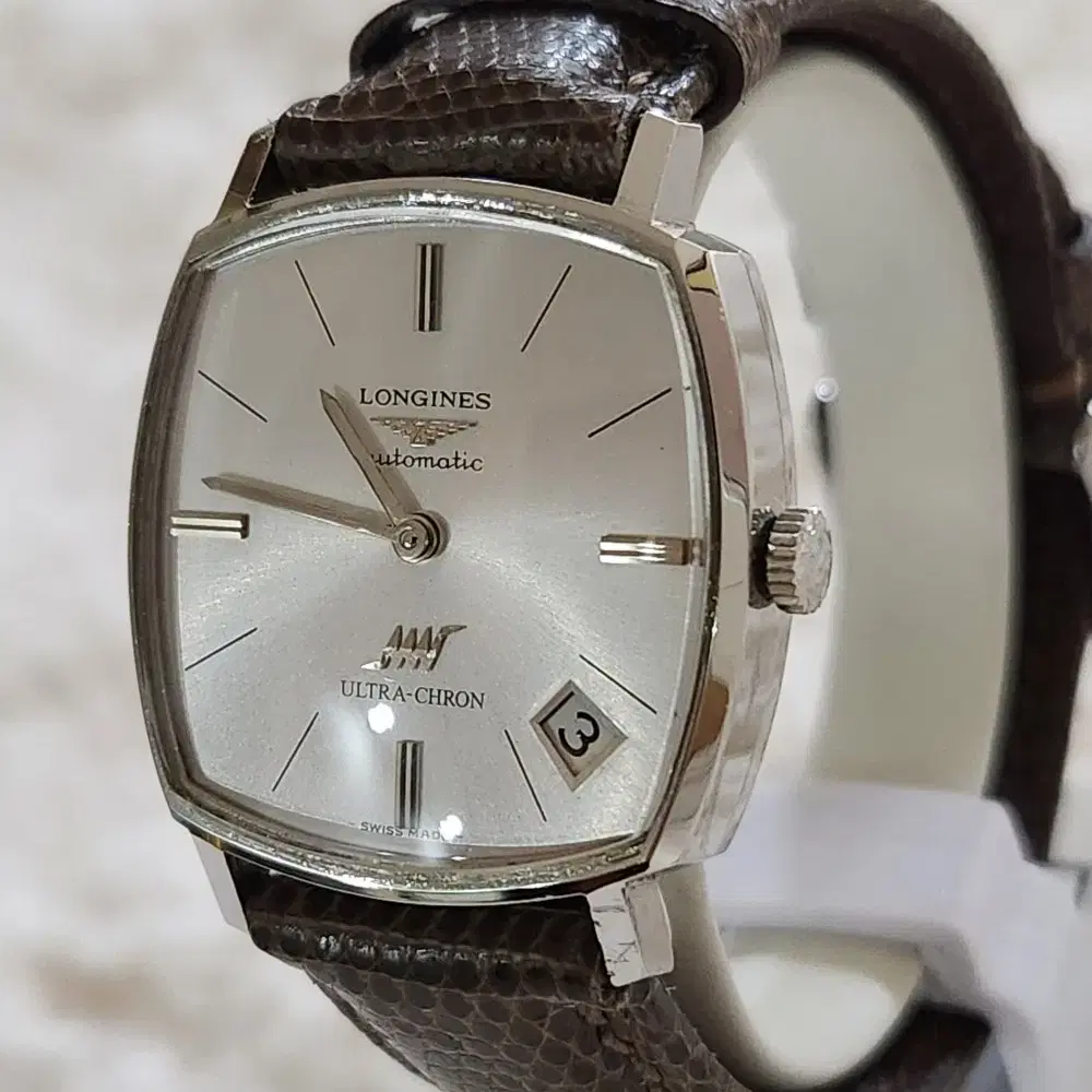 # 91 )  LONGINES  ULTRA - CHRON  AUTO