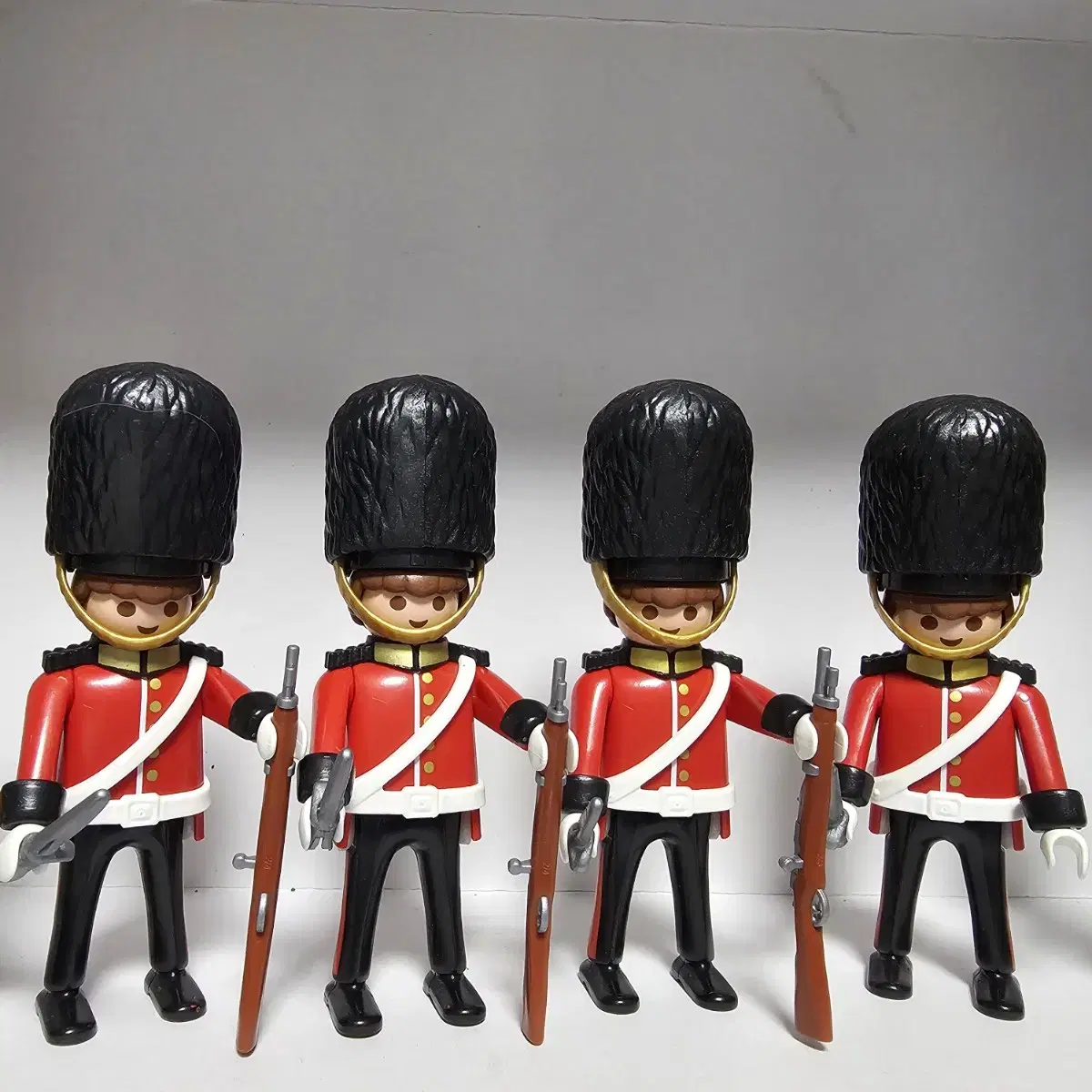 Playmobil British Guardsmen