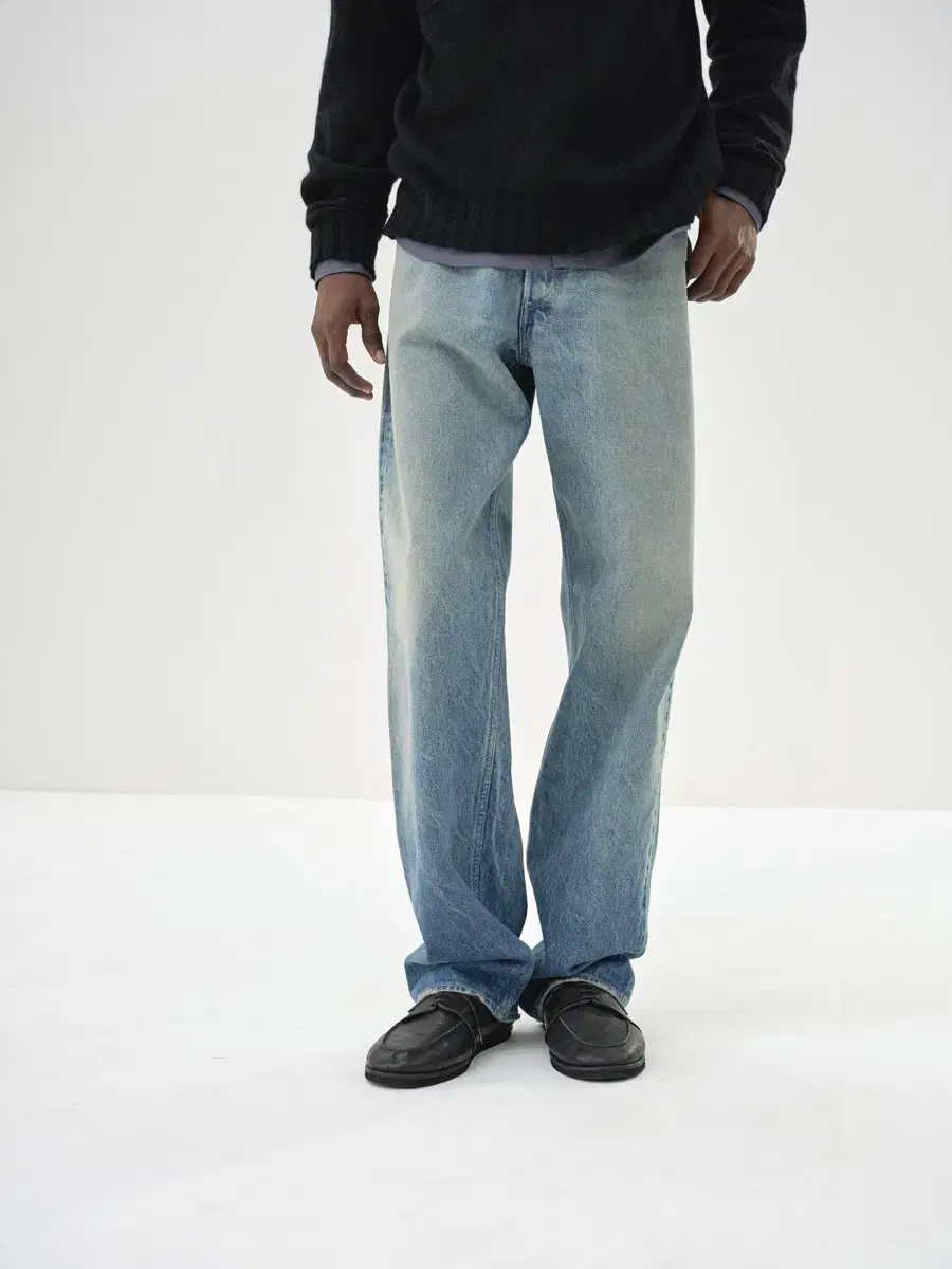 [3] Orari 24AW Selvedge Faded Heavy Denim Wide Leg Pants Indigo