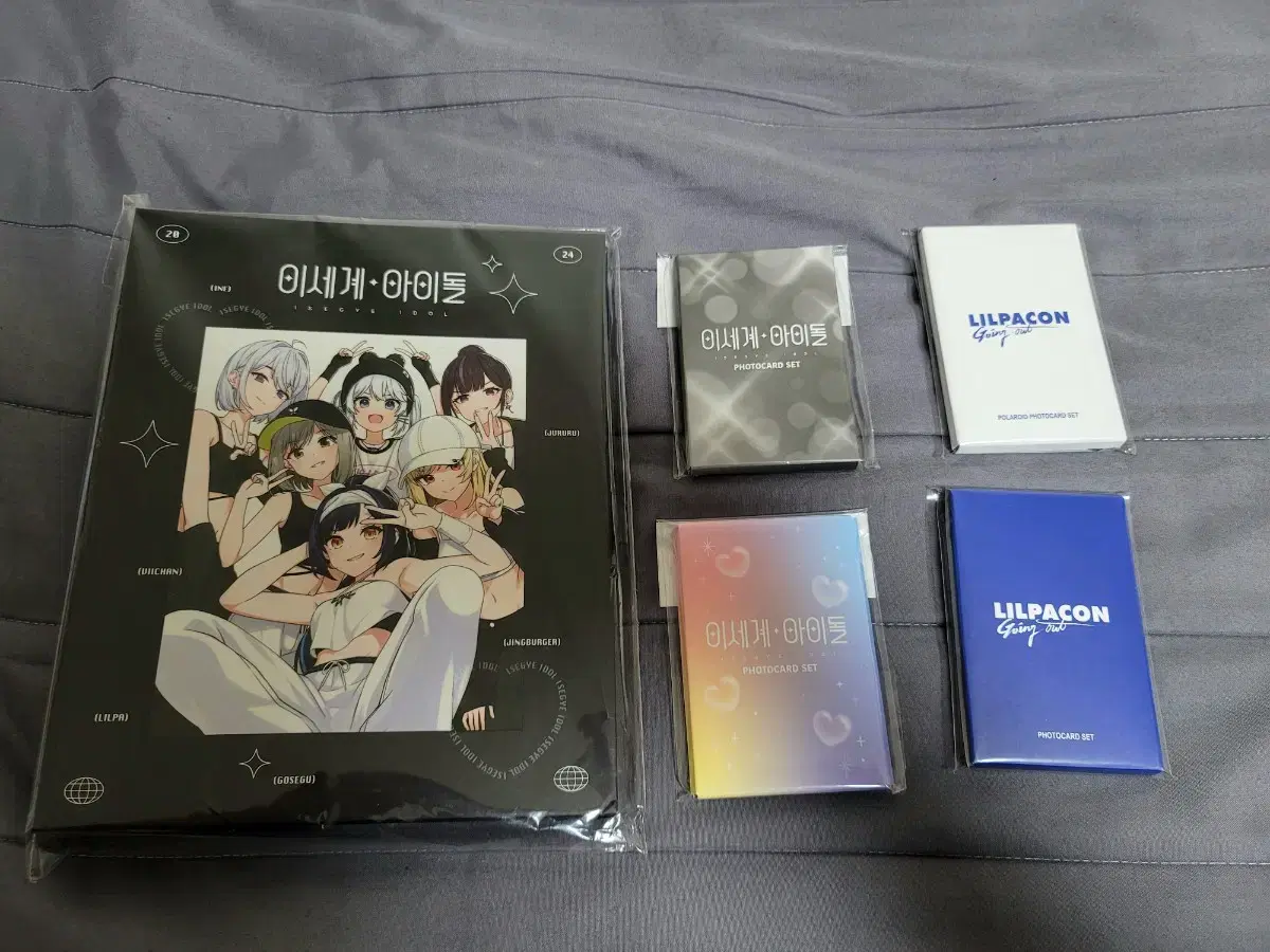 ISEGYE IDOL Photo Card full set Binder book + photocard A,B + 2 types of Rilpakon