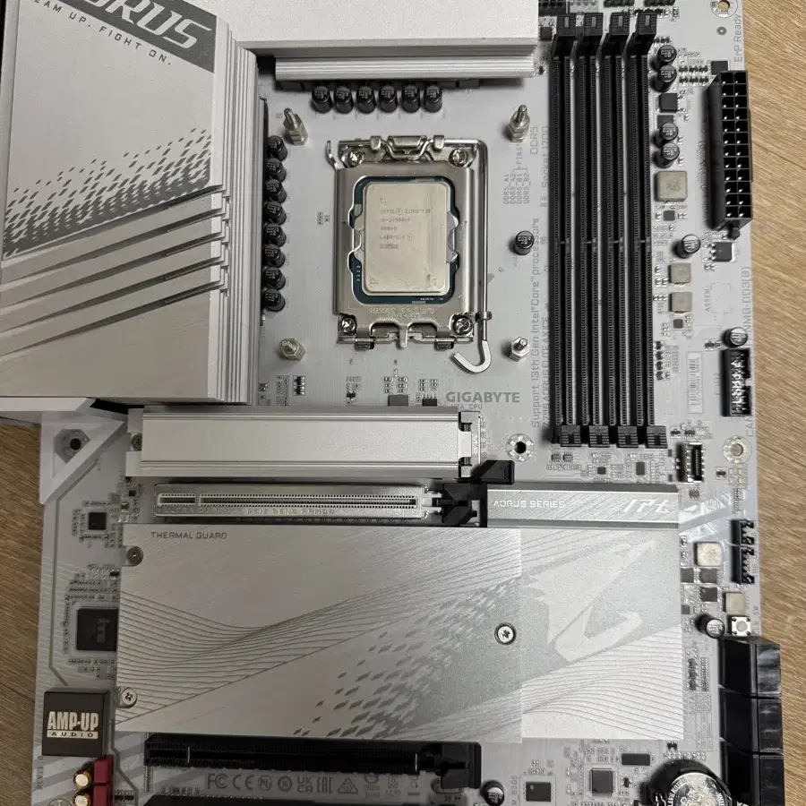 매인보드 기가바이트 Z790 AUROS ELITE AX ICE 팝니다