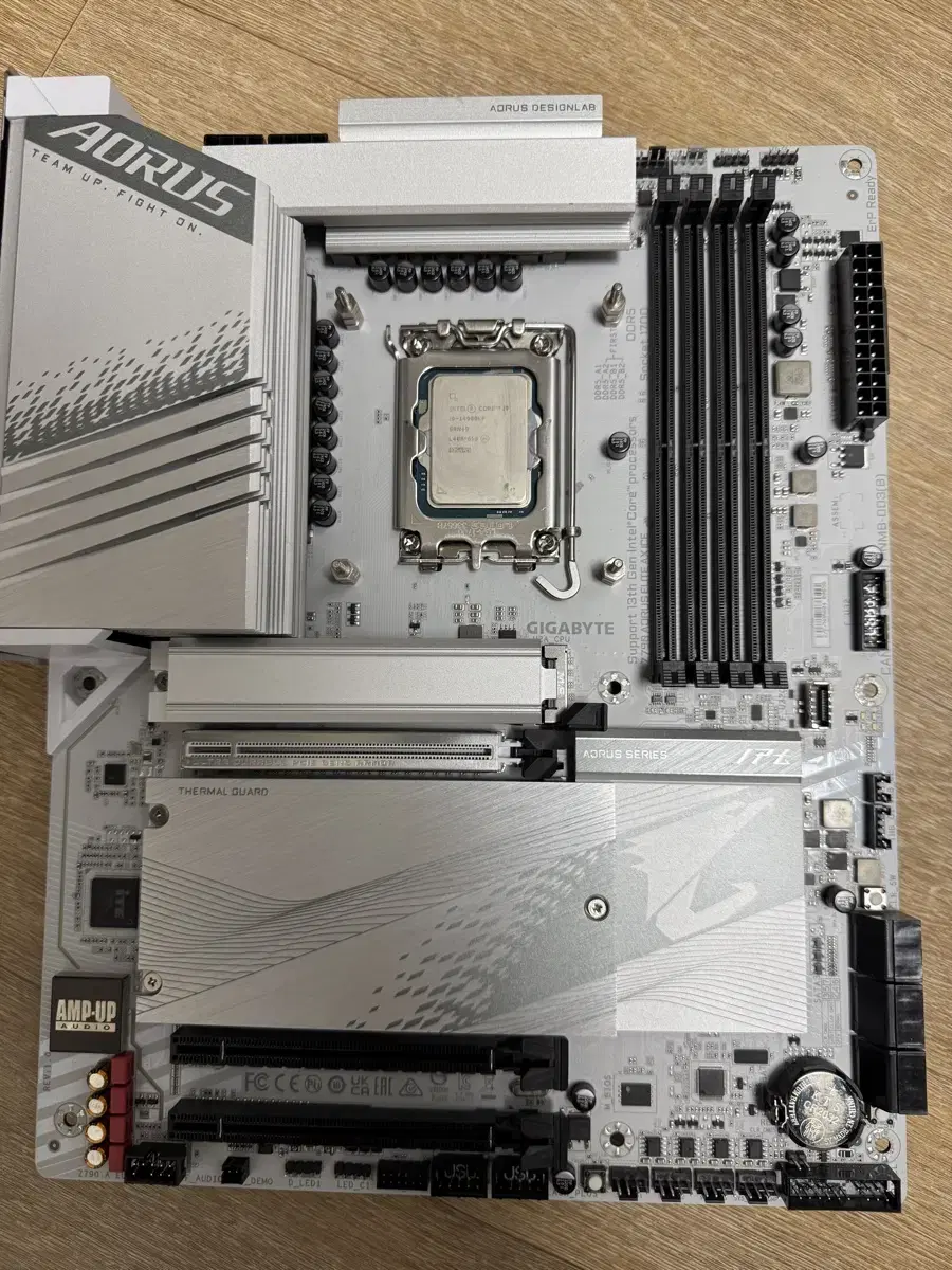 매인보드 기가바이트 Z790 AUROS ELITE AX ICE 팝니다