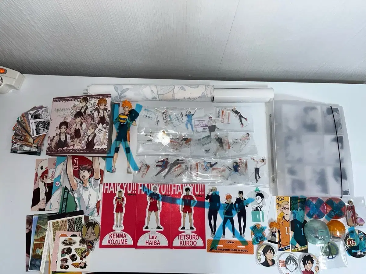 I sell haikyuu merchandise bulk available individually