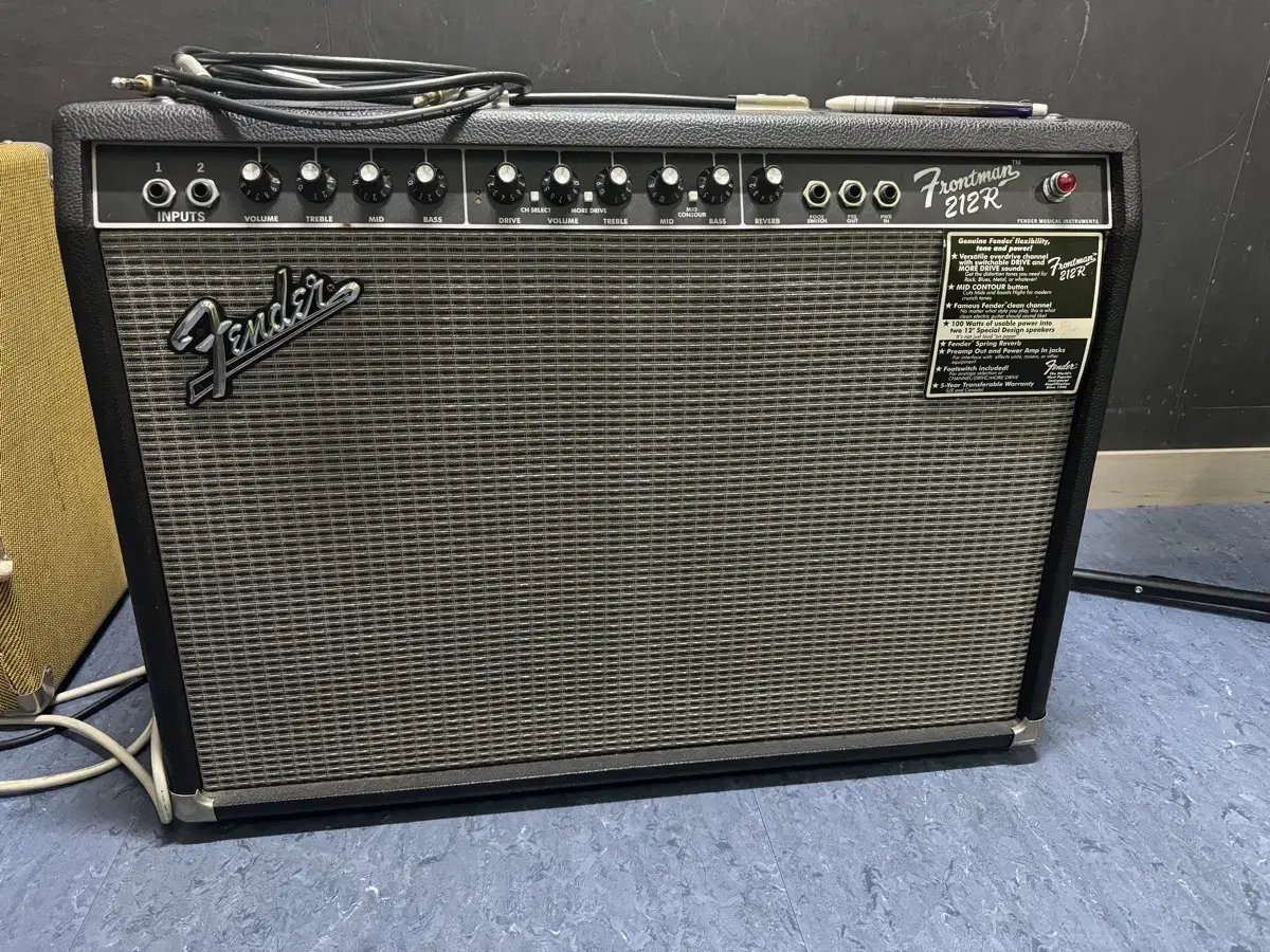 펜더 앰프 Fender Frontman 212R