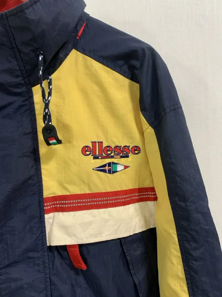 Elegance Old School Windbreaker 105