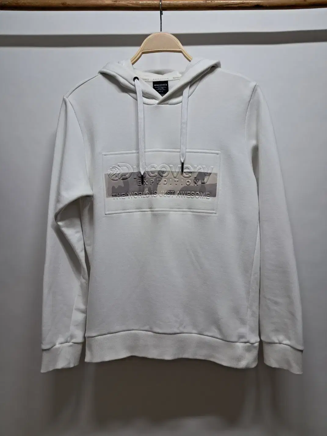 (95) Discovery Hoodie