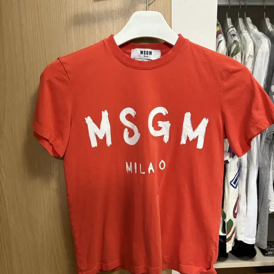 MSGM 페인트 로고 밀라노 반팔