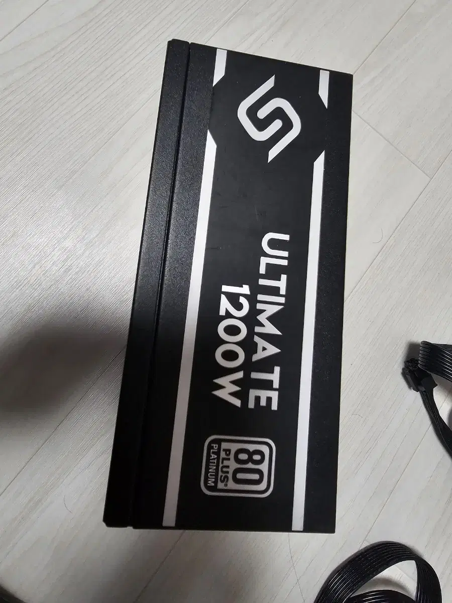 SUITMASTER ULTIMATE 1200W 80PLUS 파워 팝니다.