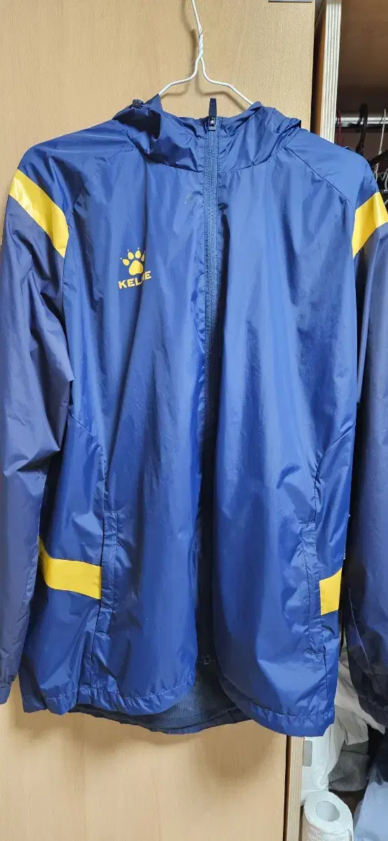 Gimcheon Sangmu Windbreaker