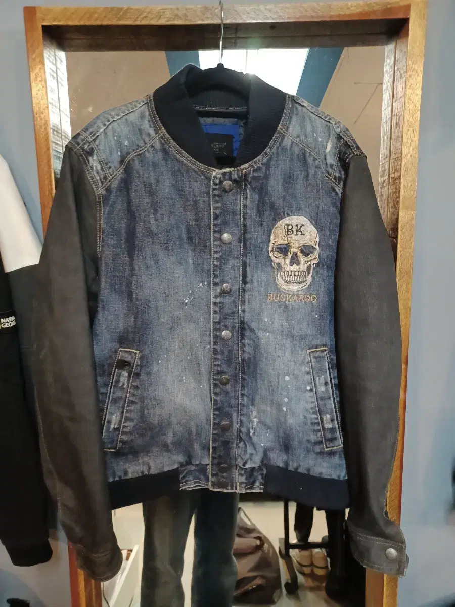 Buckerloo denim punk skull embroidered liningQuilted varsity jacket M