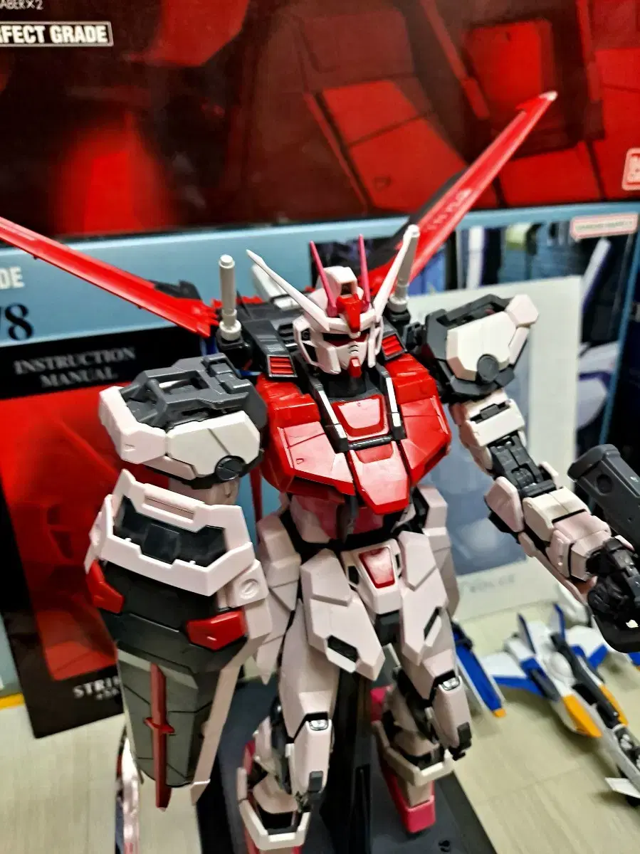 PGBandai!Ale Strike Rouse Gundam False Assembly