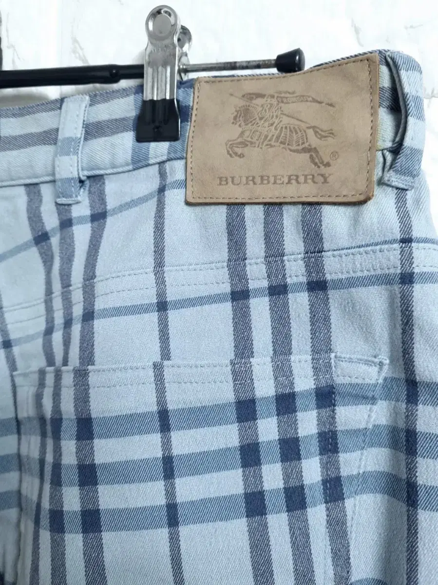 Burberry Men's Check Span Trousers 31