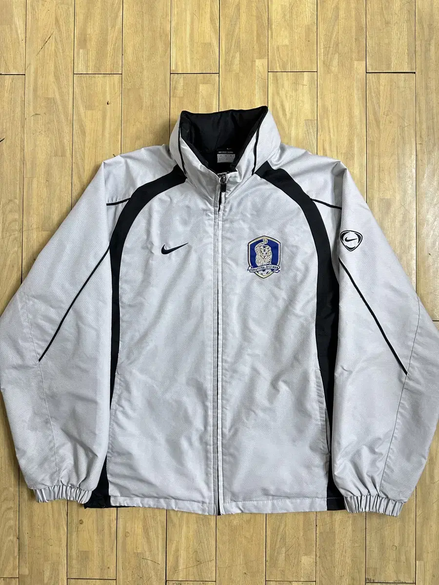 [M]Nike 2002 National Team Windbreaker