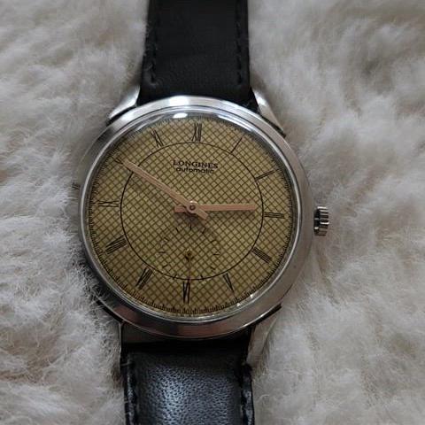 # 95 ) LONGINES  RARE VINTAGE AUTO