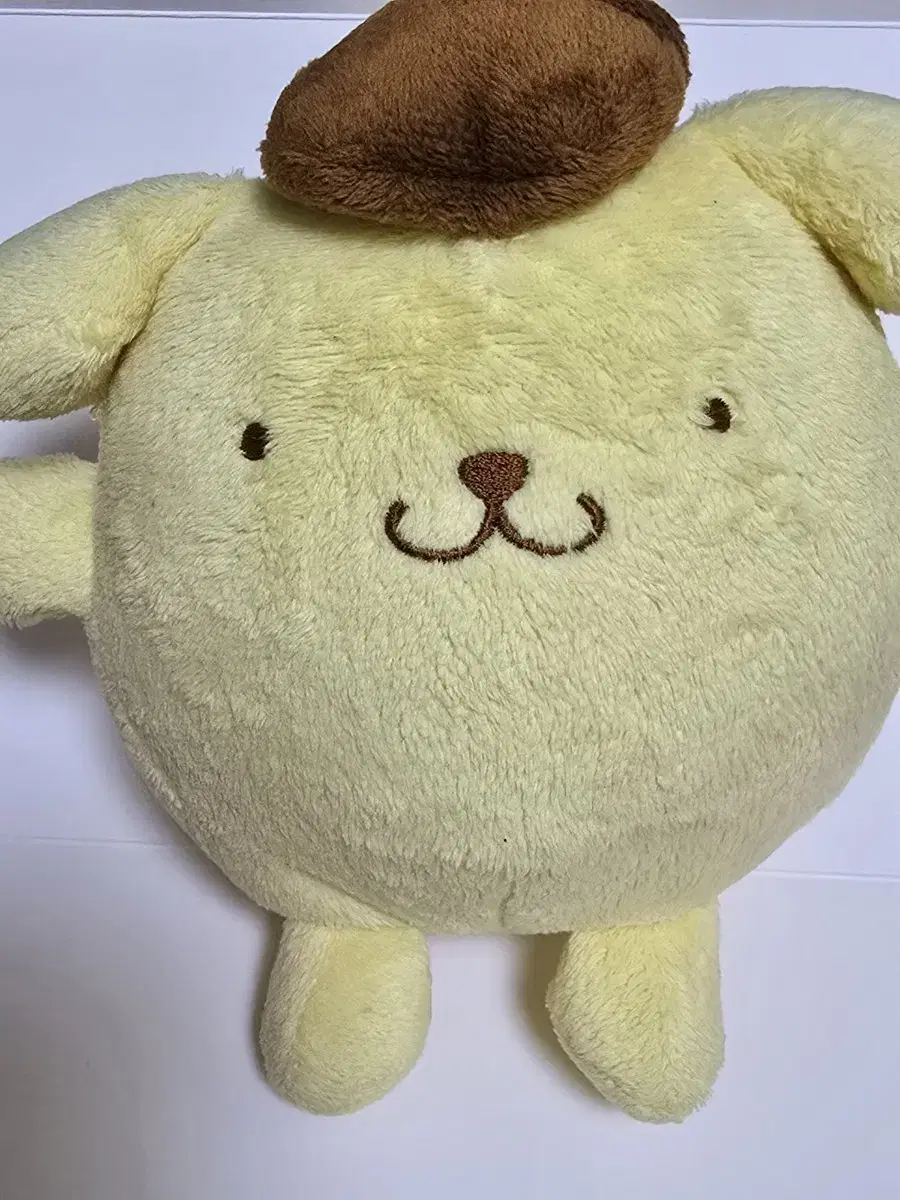 폼푸 인형