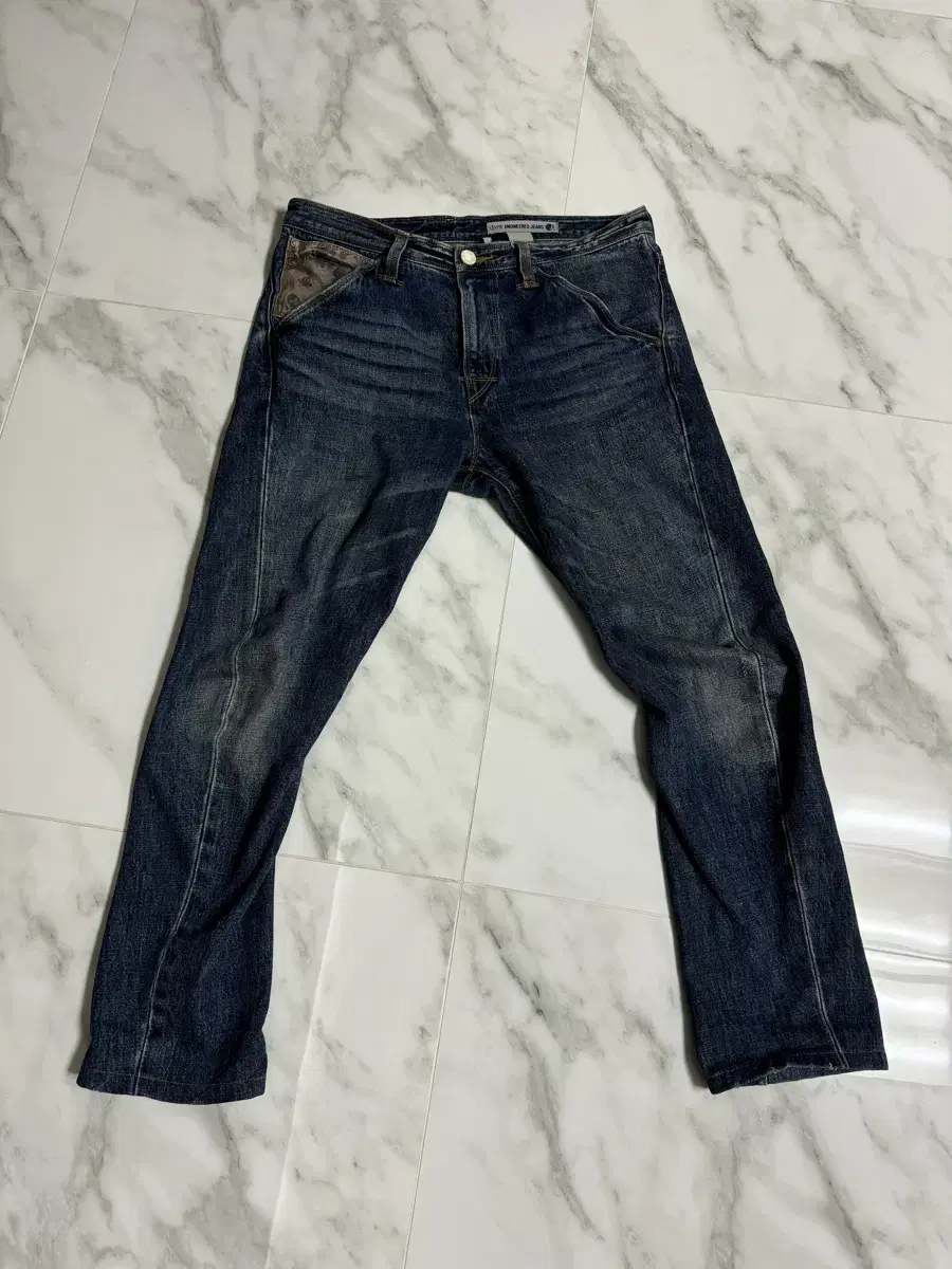 Levi's Engineered limited edition model sold size 34